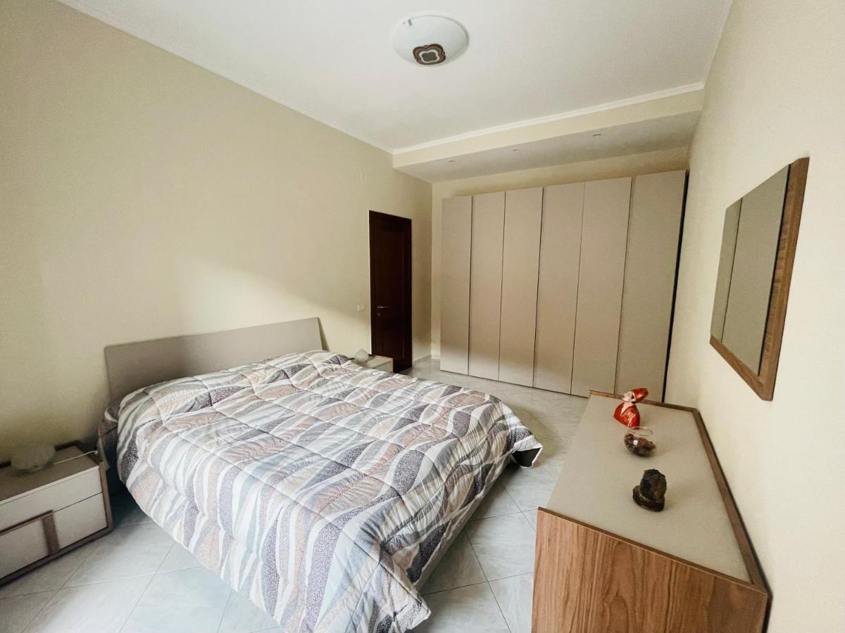 Le Limosine Villa Naples Luaran gambar